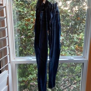 American eagle blue jeans, barley used, skinny, size two